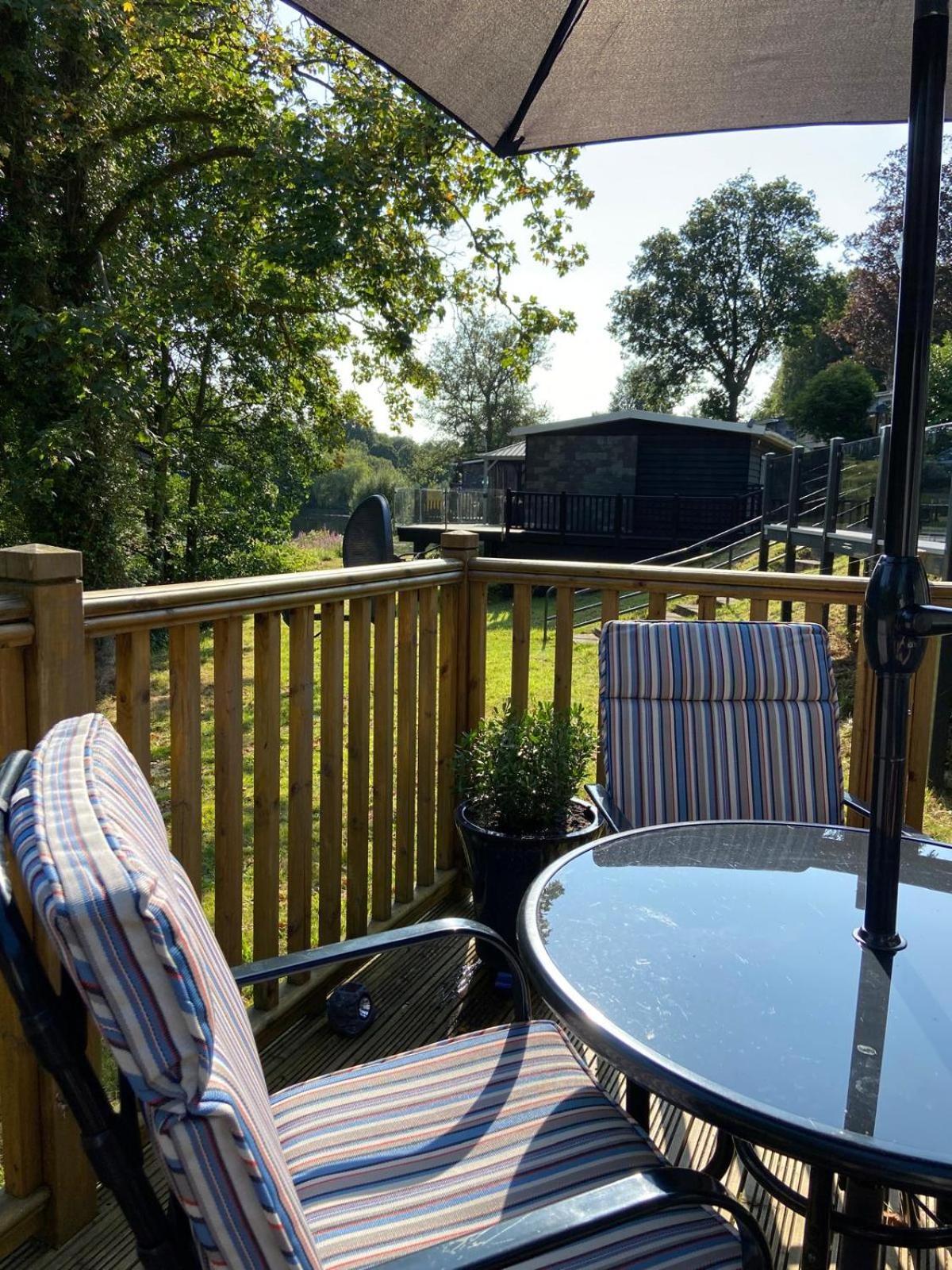 Chalet 64, Lakeside, Glan Gwna Holiday Park Caernarfon Exterior foto